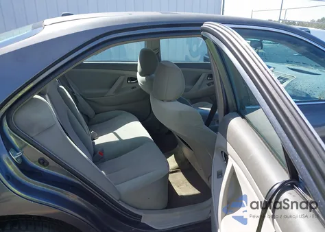 2011 Toyota Camry Le z USA, uszkodzony, nr VIN 4T1BF3EK7BU199395